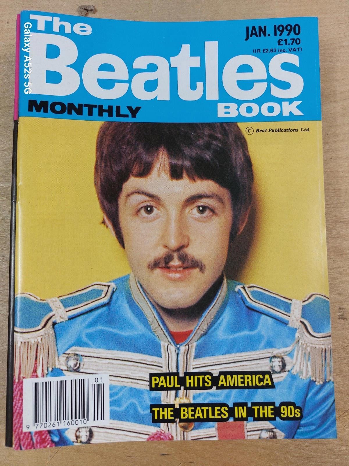 The Beatles MONTHLY BOX 77冊 CopyNo. 2441 The Beatles MONTHLY BOX 77冊 CopyNo. 2441
