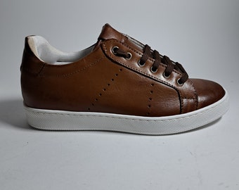 Bruin lederen sneaker, maat 41/42/43/44/45 Made in Italy - Nieuw!