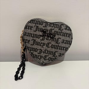 Cartera con cremallera Juicy Couture Can't Tame Her Heart