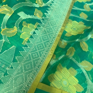 Handwoven  pure kora Orgenza  Banarasi Saree Green Color with Silk mark Certified Rare to find