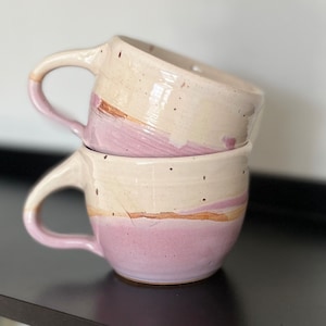 Taza de cerámica pequeña en rosa y blanco Tamaño de 8 onzas Única en su tipo Cerámica lanzada con ruedas por Cherie Giampietro Diseño cerámico de Cherie imagen 6