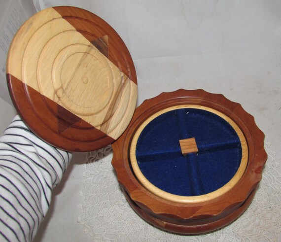 Vintage Handmade Wood Inlaid Round Jewelry Box wi… - image 5