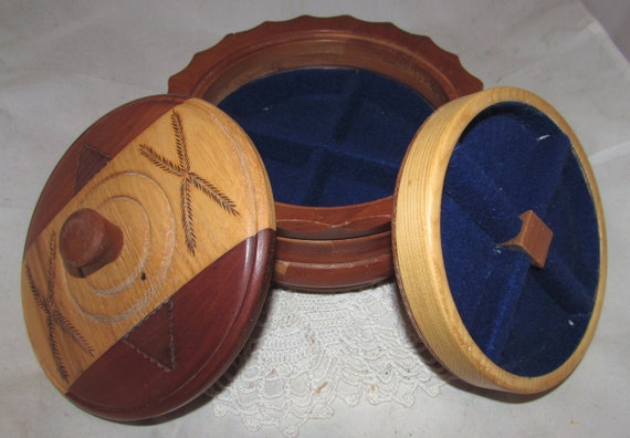 Vintage Handmade Wood Inlaid Round Jewelry Box wi… - image 8