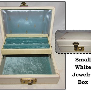 Vintage Small Off White Jewelry Jewel Box Case w/ Blue Velvet Lining