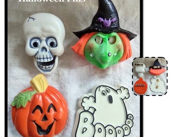 4 - Vintage Plastic Halloween Pins, Wind up Witch, Skull, Jacko Lantern Pumpkin & Boooo Ghost