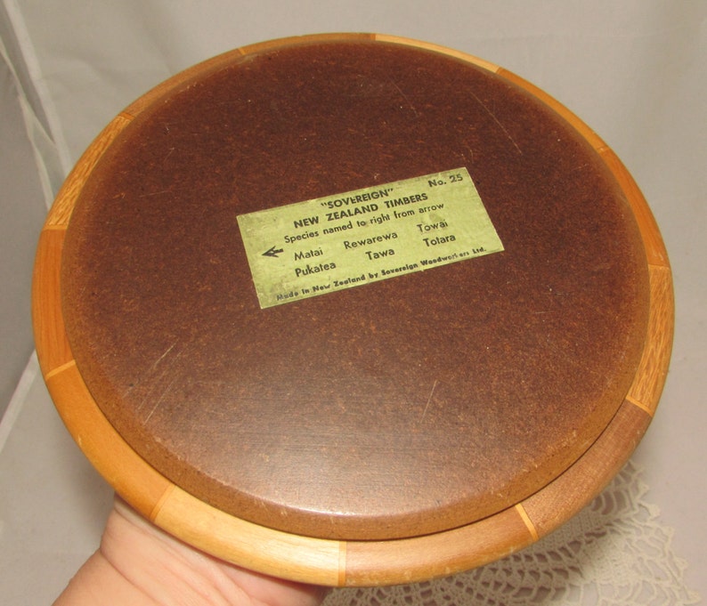 6 types of wood Vintage Souvenir Wooden Trivet from New Zealand Timbers by Sovereign Woodworkers