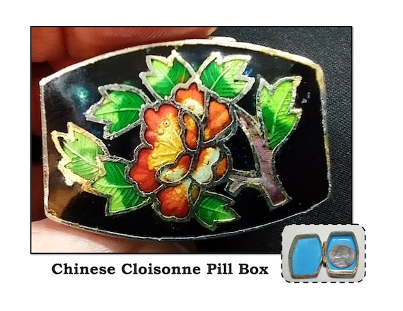 Vintage Chinese Cloisonne Pill Box, Black with Or… - image 1