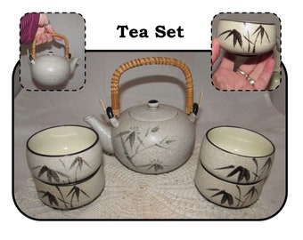 Vintage Textured Beige Stoneware Teapot w/ Bamboo Handle & 4 Cups with Bamboo design