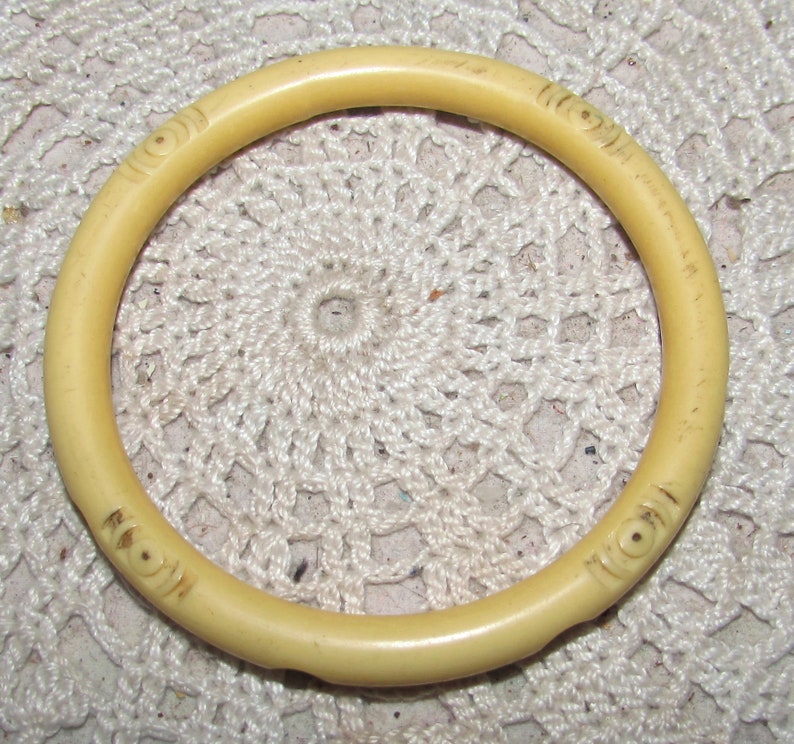 Vintage Butter Yellow Celluloid Bangle Bracelet image 3