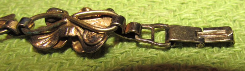 Vintage 12K Gold Plated Link Bracelet with Red Rhinestones 6 long flowers /& leaves costume jewelry