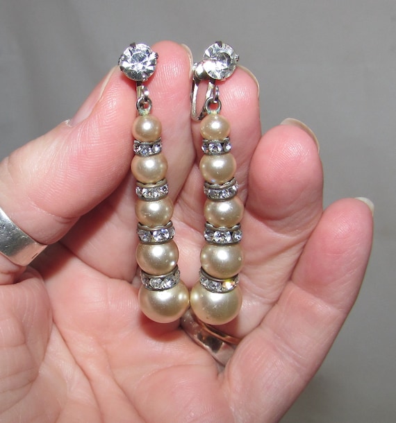 Two Pair of Vintage Rhinestone & Faux Pearls Scre… - image 5