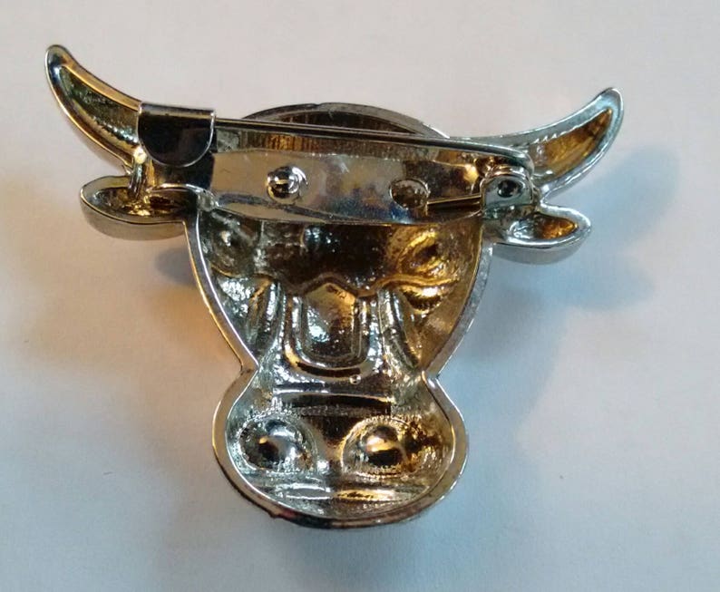 Highland Bull Vintage Silver tone Pin Brooch of Bull Head animal