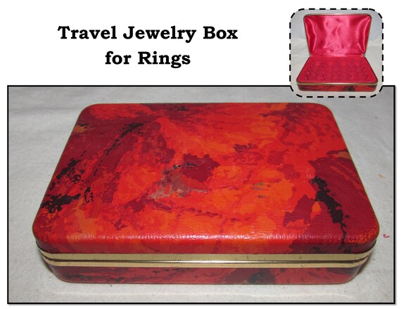 Vintage Travel Size Mod Red Orange Ring Jewelry Box Clamshell