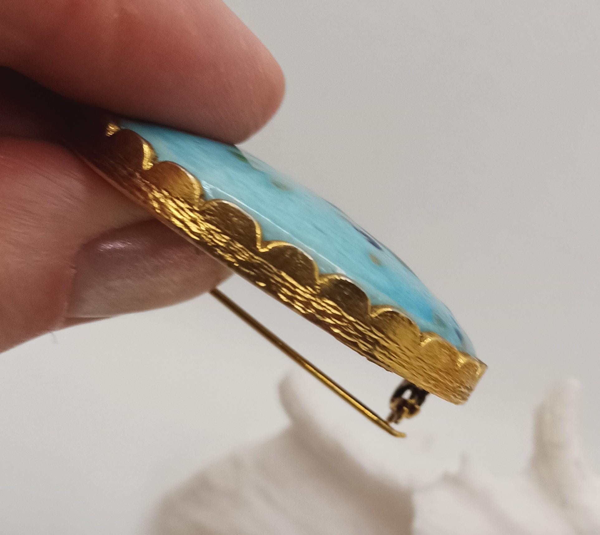 Broche Vintage Grande Taille Avec Grosse Pierre Céramique Bleue - Bijou Rétro Argenté En Excellent état