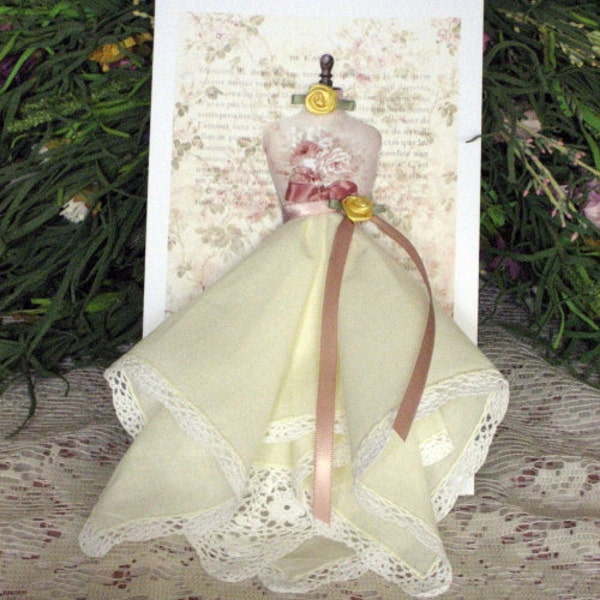 French  Roses Dress Form Hanky Card