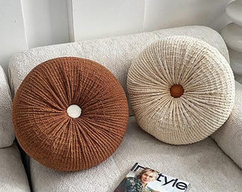 Round cushions, sofa cushions, button cushions, French - style cushions, futon cushions, available in multiple colors