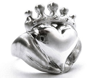 Handmade Claddagh Ring, Celebrity Callie Thorne, Chunky Claddagh