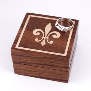 Custom Engagement Ring Box Claddagh Wolf Cat Music Unique Skull Harley Quinn Push Present Nature Inspired Geek Nerd Goth Sound wave Rose Fleur de Lis Box