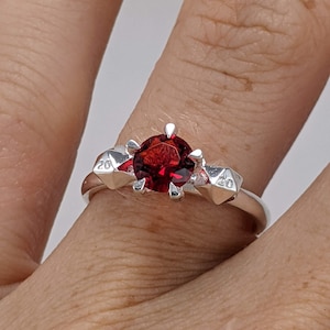 D&D Dungeons and Dragons Dice Engagement Silver Ring Diamond 