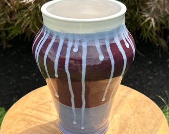 Handgemachte Keramik Vase Porzellan von Hand geworfen