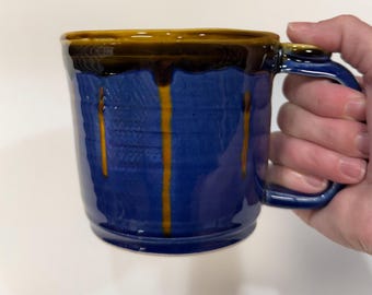 Handgemachter Keramikbecher, Blauer Bernsteintropfen von der Töpferscheibe geworfen Keramik Kaffeetasse, 18 Unzen Handwerker Becher