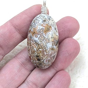 Laguna Lace Agate Pendant with Tiny Druzy Quartz, Handmade with Silver Plated Wire Wrap Silver Plated Chain Optional