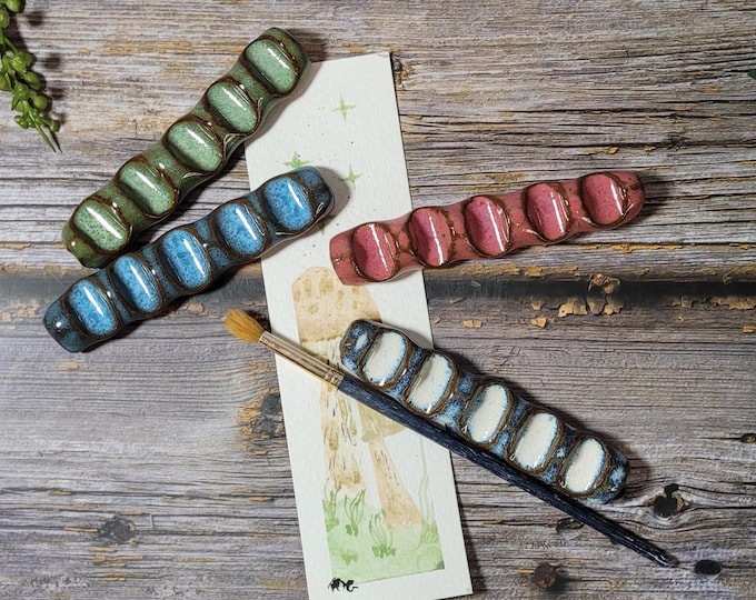 Ceramic Brush Rest - Dark Clay