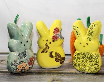 Ceramic Rabbit Peep