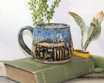 Booklover Mug with Cat - blues