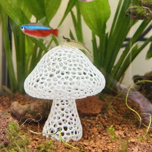 Creative mushroom shaped shrimp and fry hide, aquarium decor, moss cave shelter