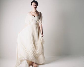 Wedding dress, Bohémienne Wedding dress, Plus size wedding dress, Modest wedding dress with sleeves, Grecian wedding dress, PAPAVER