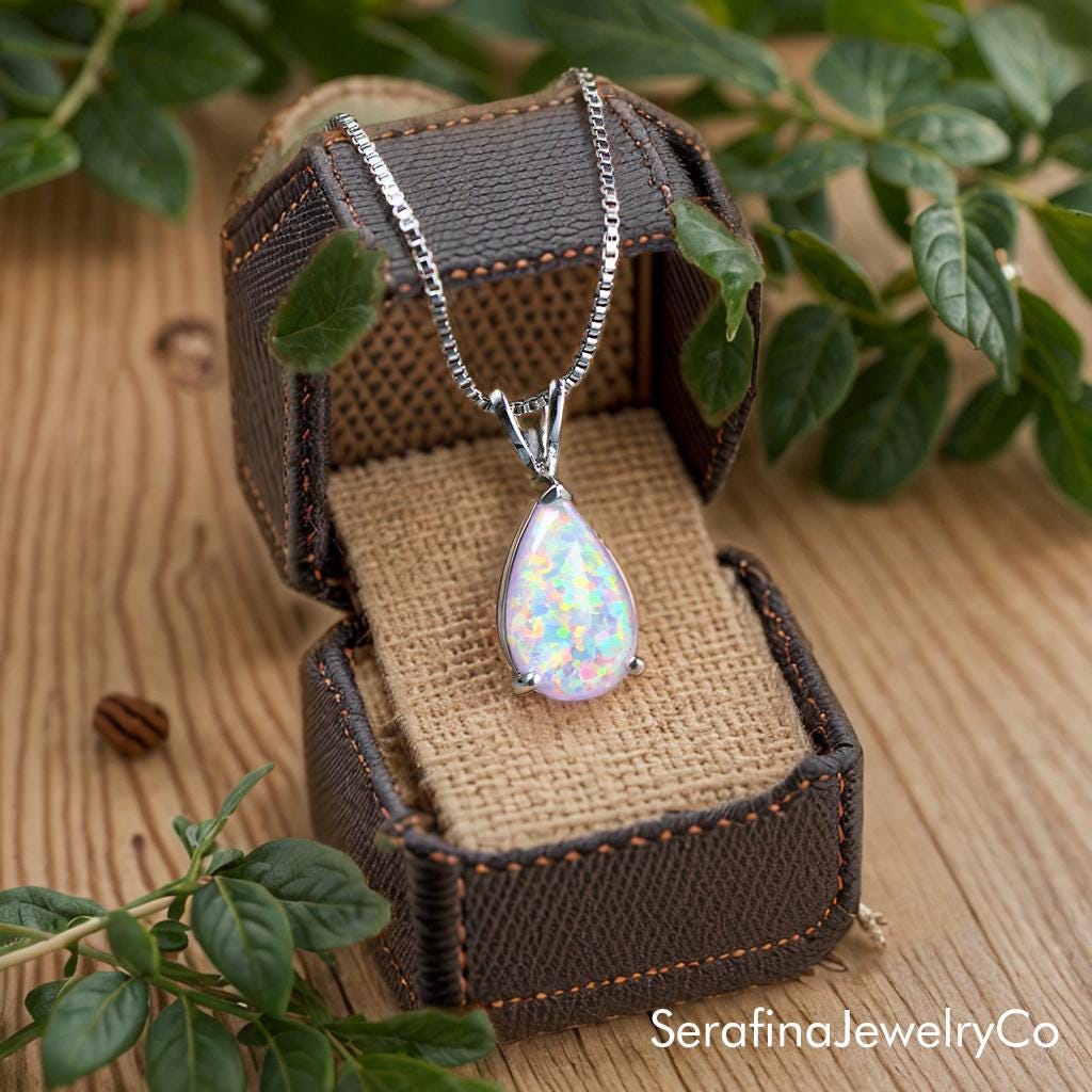 Serafina Crystal Necklace Serafina Crystal Necklace