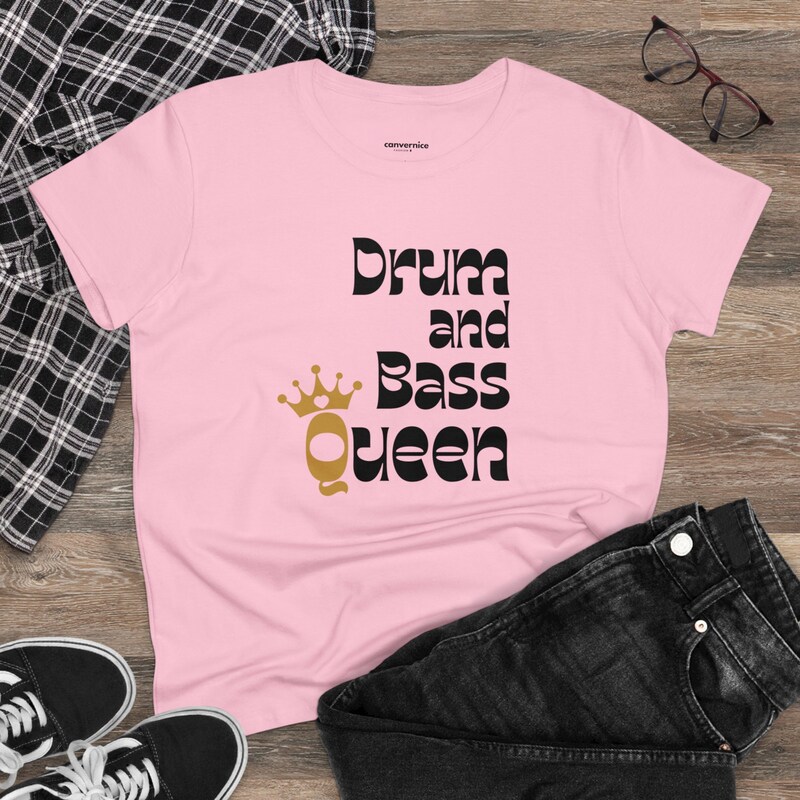 NAUGHTEES Drum And Bass T-Shirt – DJ D&B Club Music Tee – Rave Jungle Festival Shirt – 100% Cotton