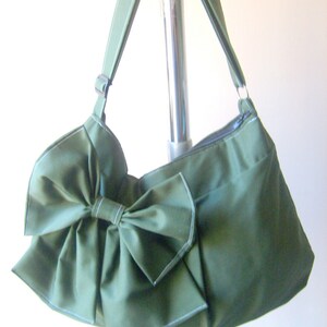 Handmade purse green With zipper and adjustable strap messenger