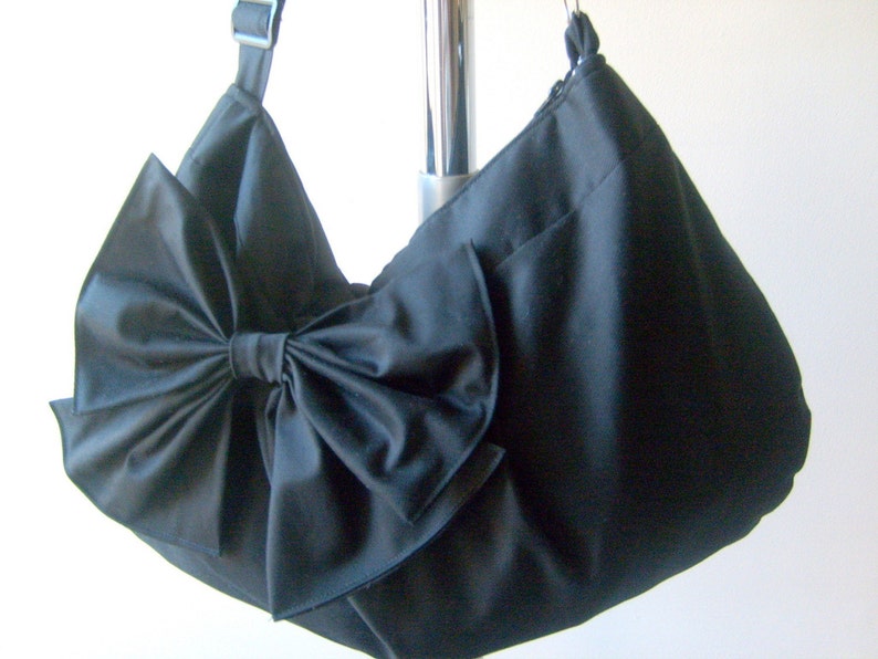 Purse with bow, handmade handbag, purse with zipper, bag with adjustable strap, messenger bag image 3