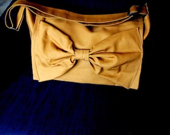 Borsa messenger fatta a mano, borsa con fiocco, borsa con tracolla regolabile