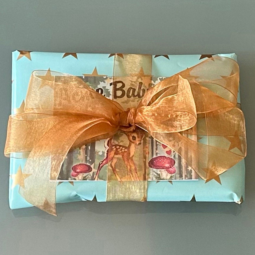 Papel de Regalo - Cinta y Tejido de Organza con Estrellas Doradas - Tarjeta de Regalo Personalizada