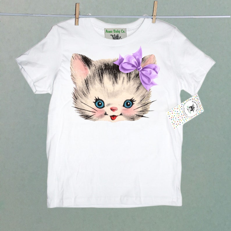 Retro Kitty with Bow Shirt. Kitten with Ribbon. Unisex Organic Tee Shirt. Kitsch Kitty Cat with Purple, Pink or Blue Bow. Kitschy Shirt. lavender bow