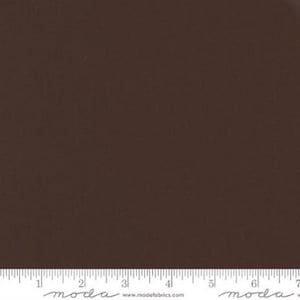 Bella Solids > Soil (9900-427) de la gamme de tissus Bella Solids de Moda.