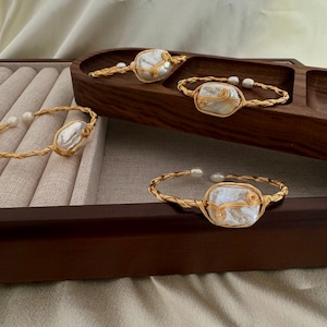 Baroque Freshwater Pearl Bangles in 14k gold filled, women bangle gold 14k, Pearl and Gold Bracelet, Wedding Jewelry, Pearl and Gold Bangle