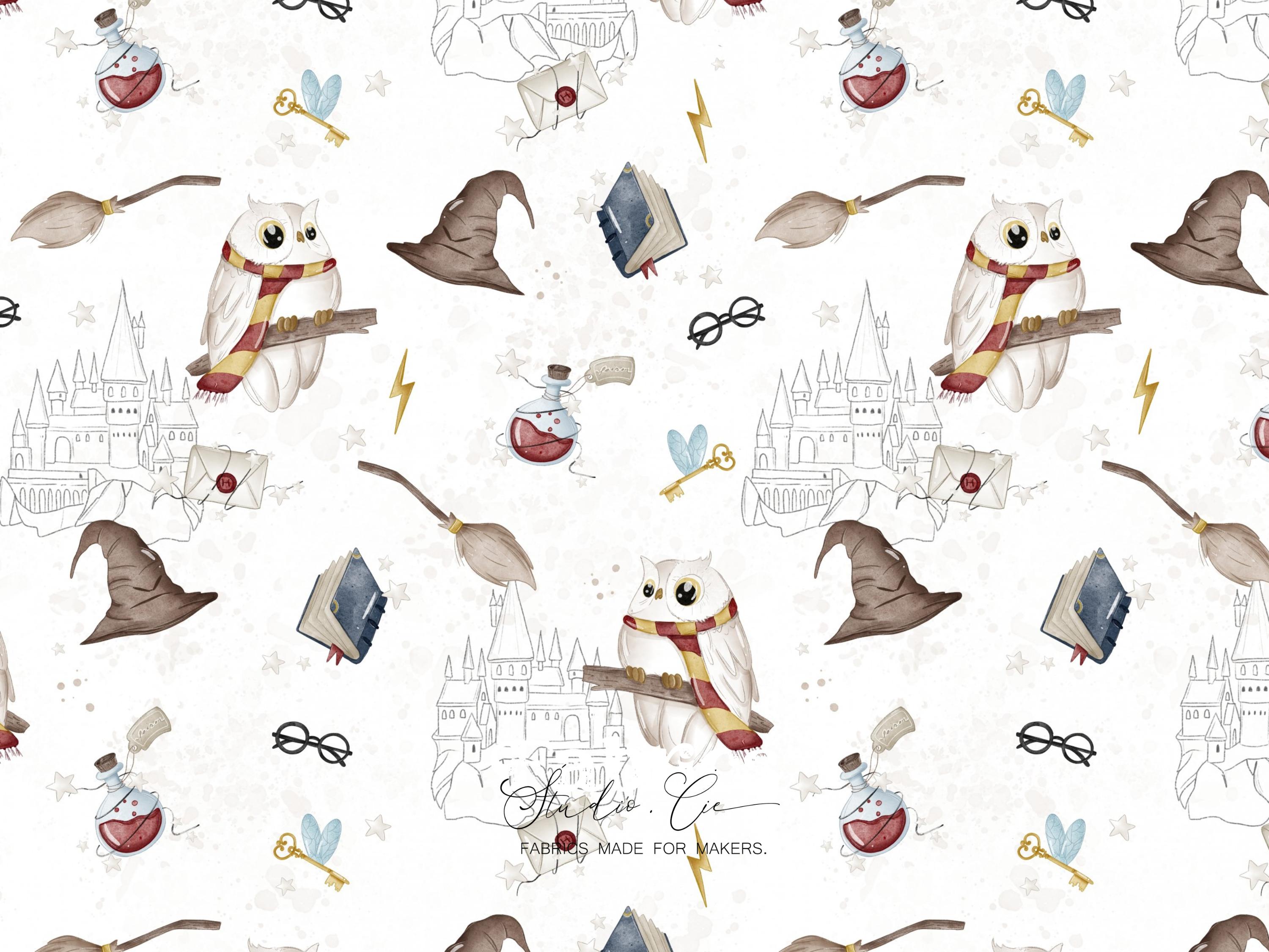 Tissu enfant – Motif Magie & Hibou sorcier blanc – Coton, minky, double gaze, jersey