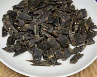 Kynam Agarwood Chips | High-Oil Chinese Oud | 100% Natural | For Incense & Home Fragrance | Sinkable Grade