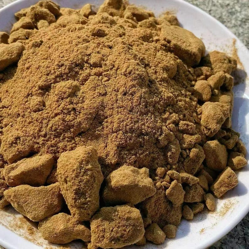 Handcrafted Yellow Kynam Agarwood Powder – Sustainable Hainan Oud for ...