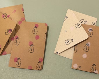 Set de deux cartes en linogravure « Penguins » en format carte postale