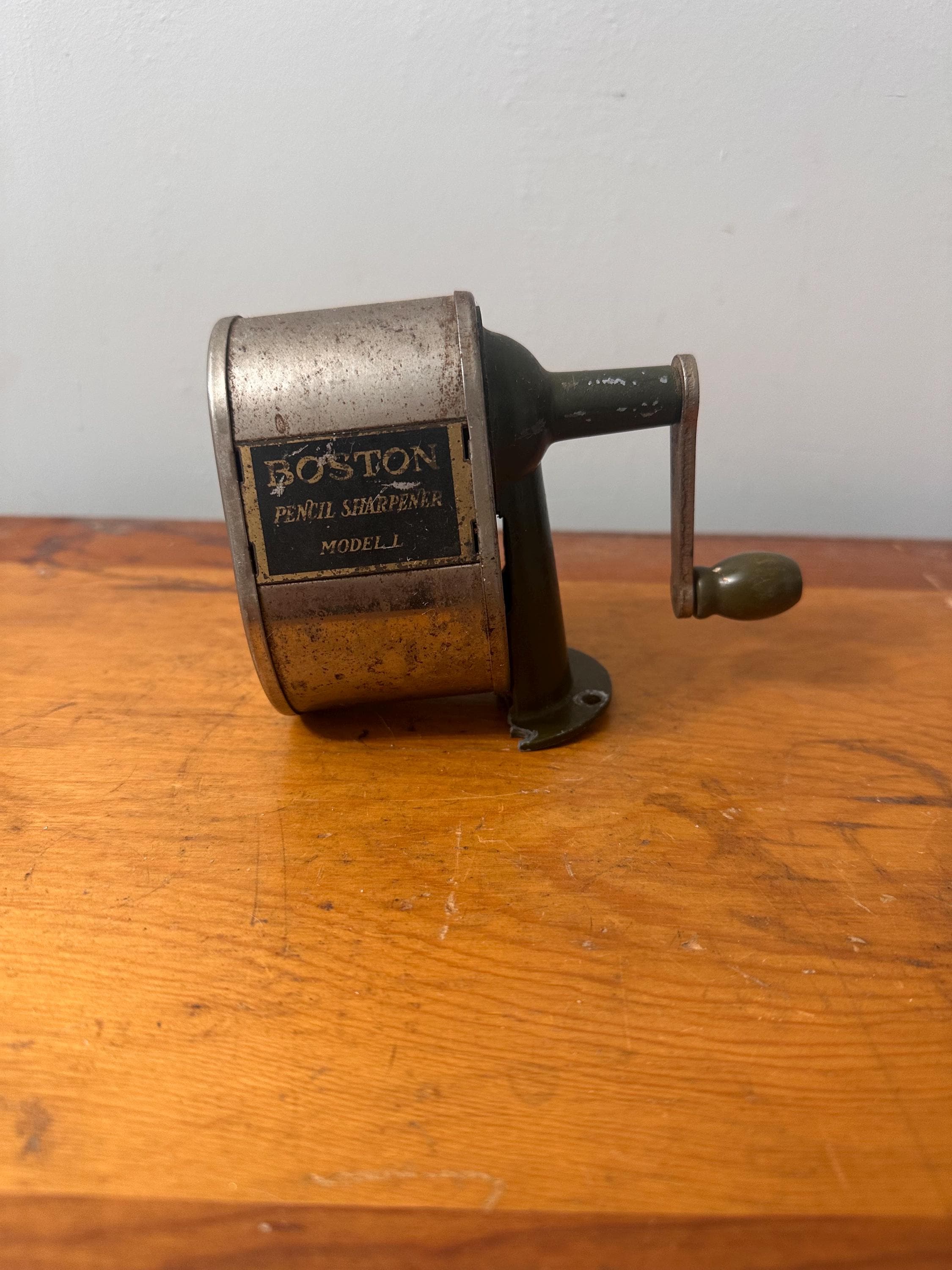 Boston pencil sharpener - Etsy 日本