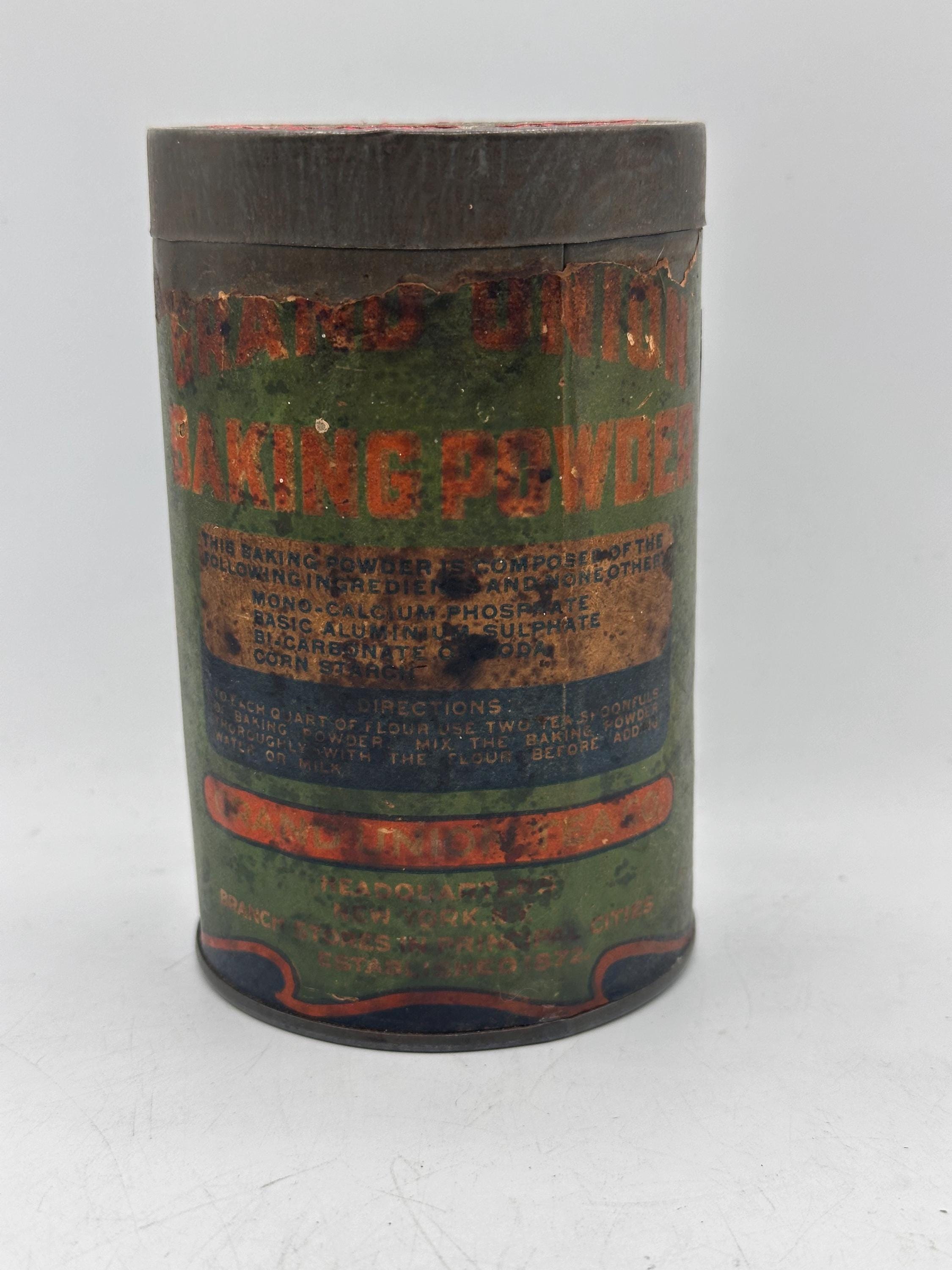 Vintage 1940 Baking Powder Tin Green an Rusty Farmhouse Deco