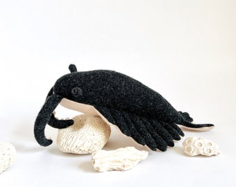 Anomalocaris Wool Toy Charcoal/Beige