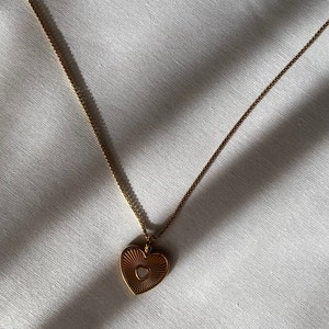 Heart necklace, pendant necklace, minimalist necklace, gold necklace, trendy necklace, long necklace