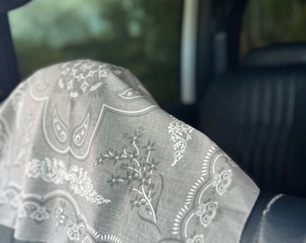 Bandana floral gris cachemire, Hank-A-Hank, 27 x 27, fabriqué aux États-Unis, idéal pour les travaux manuels, 100 % coton
