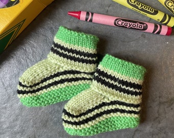 Baby Booties KNITTING PATTERN - Crayon - Seamless, with Striped Cuff, in Five Sizes - Digital Download PDF